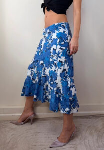 CC Vintage Blue White Floral 100% Linen Maxi Flare Skirt UK14 W32 Cottagecore Soft girl