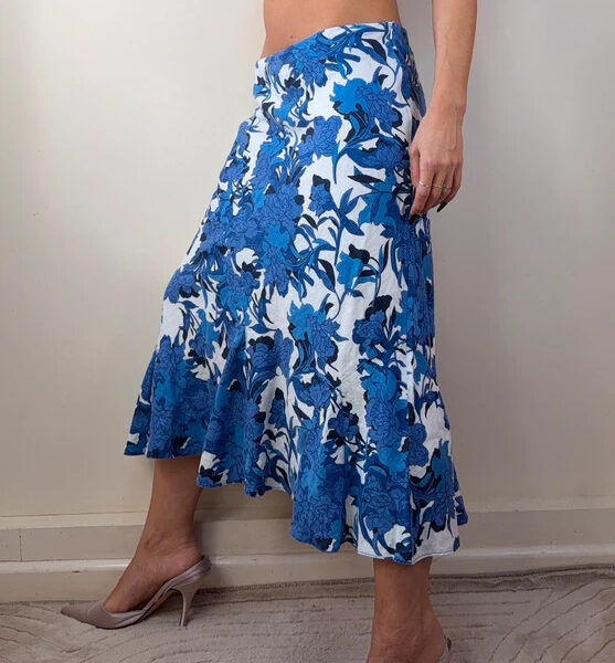 CC Vintage Blue White Floral 100% Linen Maxi Flare Skirt UK14 W32 Cottagecore Soft girl