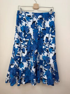 CC Vintage Blue White Floral 100% Linen Maxi Flare Skirt UK14 W32 Cottagecore Soft girl - Image 5