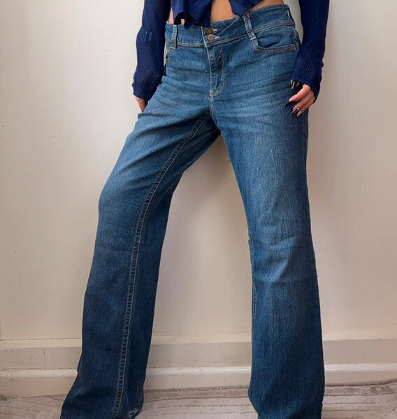 LEI Sophia womens Flare Jeans UK16 W34 Y2K Embroidered Flaps Stitch Mid Rise