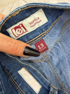 LEI Sophia womens Flare Jeans — photo 6 of 14