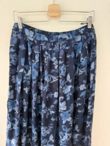 St Michael Womens Vintage Blue Navy Floral Midi Skirt UK14 W30/M 90s whimsigoth - Image 7