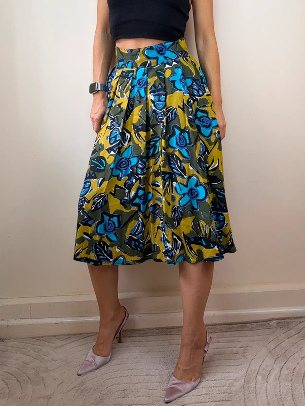 p1-1604.jpg Vintage Wallis Women's Floral Full Midi Pleated Skirt