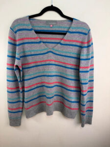 John Lewis Women's pure 100% cashmere striped V-neck fitted grey jumper — photo 3 of 9