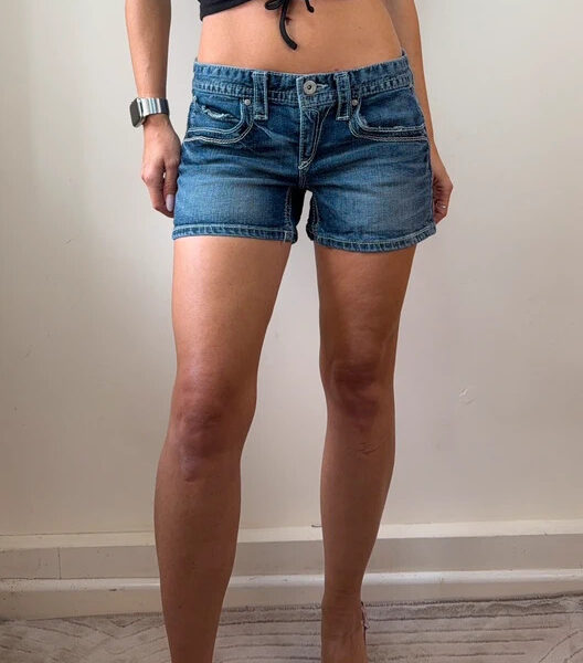 Maurices Womens Embroidered Low Rise 7” Denim Shorts UK8-10/S W30 Blue hotpants