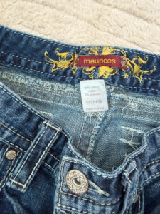 Label on a Maurices piece, UK 8