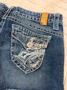 Maurices Women's Embroidered Low Rise 7” Denim Shorts — photo 7 of 10