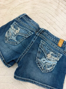 Maurices Women's Embroidered Low Rise 7” Denim Shorts — photo 10 of 10