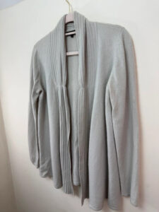 Jaeger Women's 100% Cashmere Grey Ribbed Tie Front Open Front Cardigan — photo 7 of 7