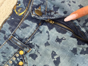 Cavalli womens custom studded micro shorts jeans W31 uk8-10 rhinestone mcbling - Image 13