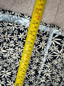 Uniqlo Daisy Print Button Midi Flare Skirt B&W Floral A-Line UK 6-8 w26-27 S - Image 11