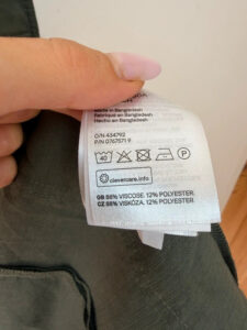 Label on a H&M piece, UK 6