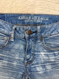 American Eagle women stretchy denim hotpants micro shorts low rise Y2K 00s uk6-8 — photo 8 of 15