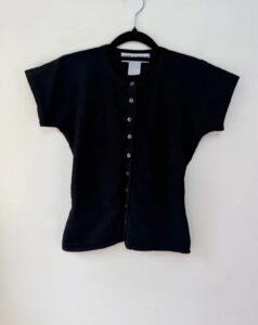 Vintage 90s Dolce&Gabbana womens Black Knit Pearl Button fitted Top IT40 uk6-8 — photo 3 of 10