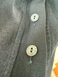 Vintage 90s Dolce&Gabbana womens Black Knit Pearl Button fitted Top IT40 uk6-8 — photo 5 of 10
