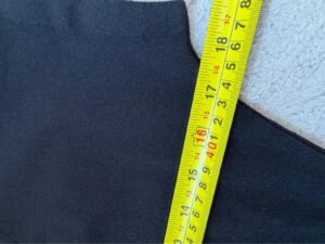 Vintage 90s Dolce&Gabbana womens Black Knit Pearl Button fitted Top IT40 uk6-8 — photo 9 of 10