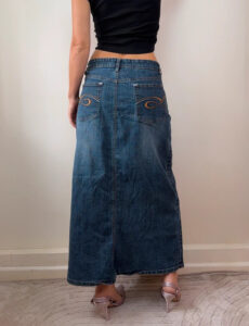 No Boundaries Women's Y2K Denim Low Rise Maxi Bleach Skirt — photo 2 of 13