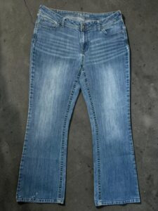 del Maurices womens Y2K bootcut denim jeans low rise stud embellished 00 uk14-16 w35 - Image 3