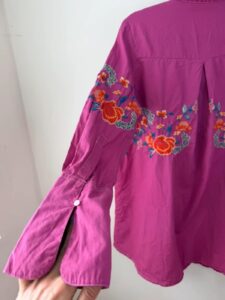 Y2K 00s womens pink embroidered floral button shirt S flare A line tunic boho - Image 10