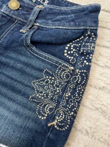 American Eagle womens Mid rise denim shorts studded micro hot pants — photo 9 of 15