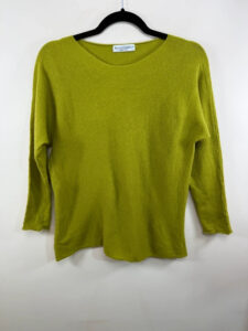 Bianco & Blu womens Lime Green Wool Fine Knit Boatneck Jumper UK8-10/EU38 - Image 2