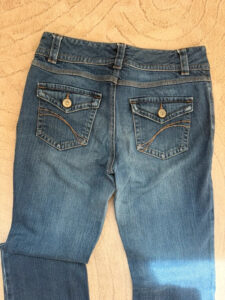 Axcess Liz Claiborne Women's Low Rise 8.5” Bootcut Flare Jeans — photo 9 of 13