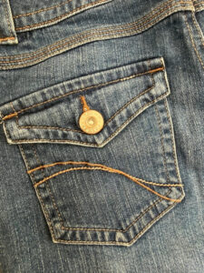 Axcess Liz Claiborne Women's Low Rise 8.5” Bootcut Flare Jeans — photo 12 of 13