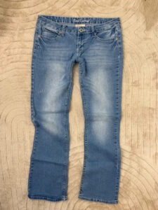 Red Camel Katie Low Rise 7.5” Flared Bootcut Jeans UK10-12 Embroidered Stitch Flap pocket y2k 00s - Image 5