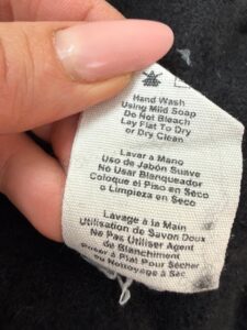 UGG black cashmere knit joggers lounge trousers quiet luxury off-duty casual S — photo 8 of 8
