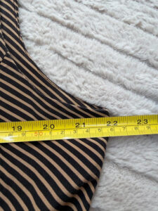 Country Casuals Pure 100% Silk Brown Striped Sleeveless Fitted Top — photo 8 of 9