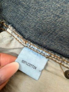Label on a Zoe piece, UK 8