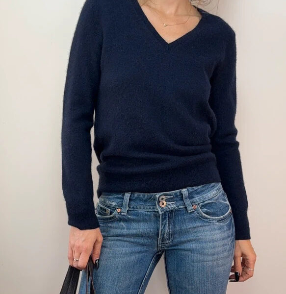 Uniqlo Womens Pure 100% Cashmere V-Neck Fitted Jumper Navy Blue UK 8-10 knit