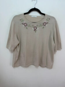 M&S Women's Beige Wool Floral Embroidered Knit Short Sleeve Top — photo 3 of 8