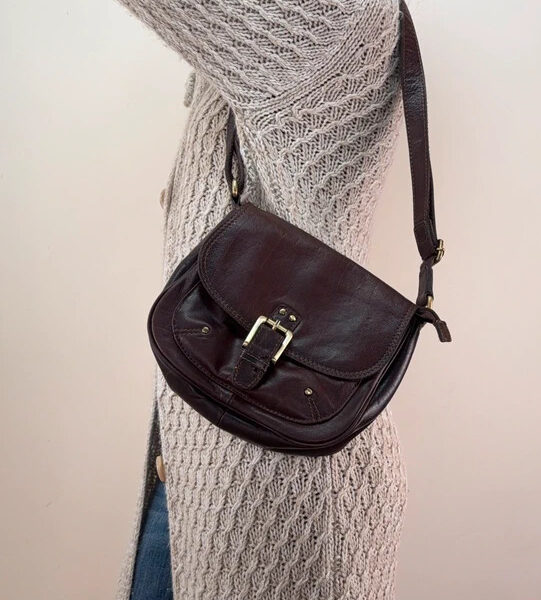 Bolla Vintage Dark Brown Burgundy Leather Saddle Crossbody Messenger Bag Buckle