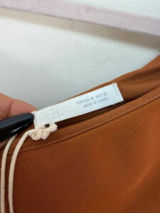 Label on a Zara piece, UK 8