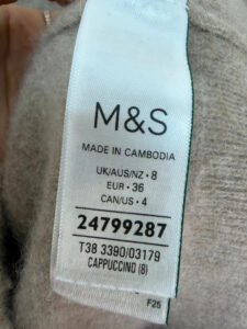 Label on a Autograph piece, UK 6