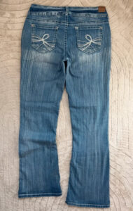 WallFlower Women Low Rise 9.5” Bootcut Flare Jeans — photo 8 of 13