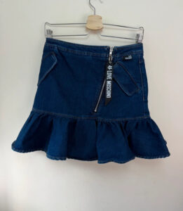 Love Moschino Dark Denim Low Rise Ruffle Mini Fitted Skirt — photo 3 of 14