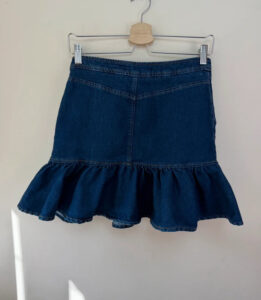 Love Moschino Dark Denim Low Rise Ruffle Mini Fitted Skirt — photo 4 of 14