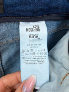 Love Moschino Dark Denim Low Rise Ruffle Mini Fitted Skirt — photo 5 of 14