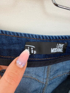 Love Moschino Dark Denim Low Rise Ruffle Mini Fitted Skirt — photo 7 of 14