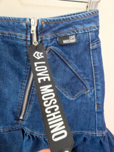 Love Moschino Dark Denim Low Rise Ruffle Mini Fitted Skirt — photo 12 of 14