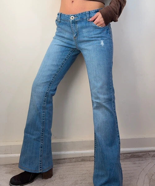 Amethyst Womens Flare low 8”rise blue jeans W33 L30 UK 12 embroidered rhinestone