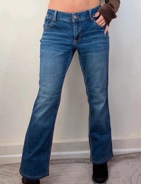 Arya Womens Bootcut Flare low 8”rise blue jeans W34 L28 UK 12-14 embroidered y2k