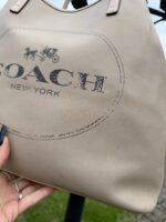 Coach Metro Horse & Carriage Large Tote Bag Beige Crossgrain Leather Shopper — photo 10 of 15