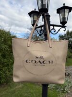 Coach Metro Horse & Carriage Large Tote Bag Beige Crossgrain Leather Shopper — photo 13 of 15