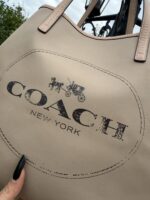 Coach Metro Horse & Carriage Large Tote Bag Beige Crossgrain Leather Shopper — photo 9 of 15