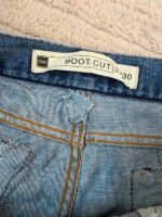 Gap Women's Flare low 9”rise blue bootcut jeans — photo 12 of 15