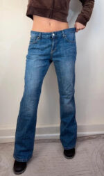 Gap Women's Flare low 9”rise blue bootcut jeans — photo 4 of 15