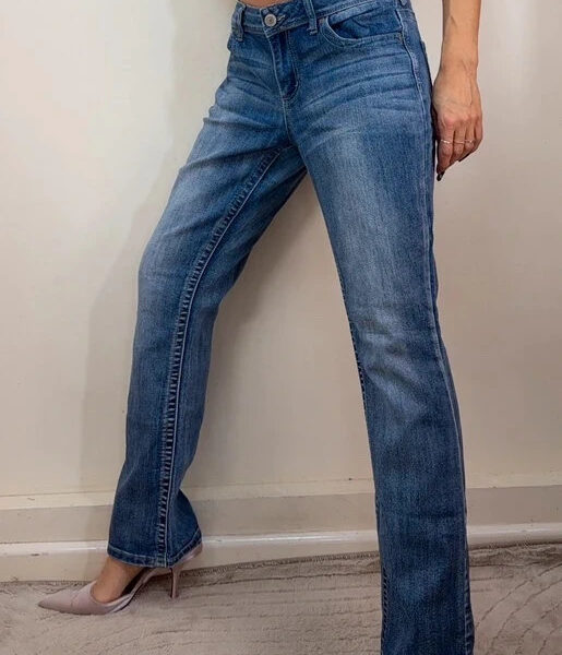 Maurices womens bootcut low 8.5”rise blue jeans UK12 W32L28.5 Petite embroidered